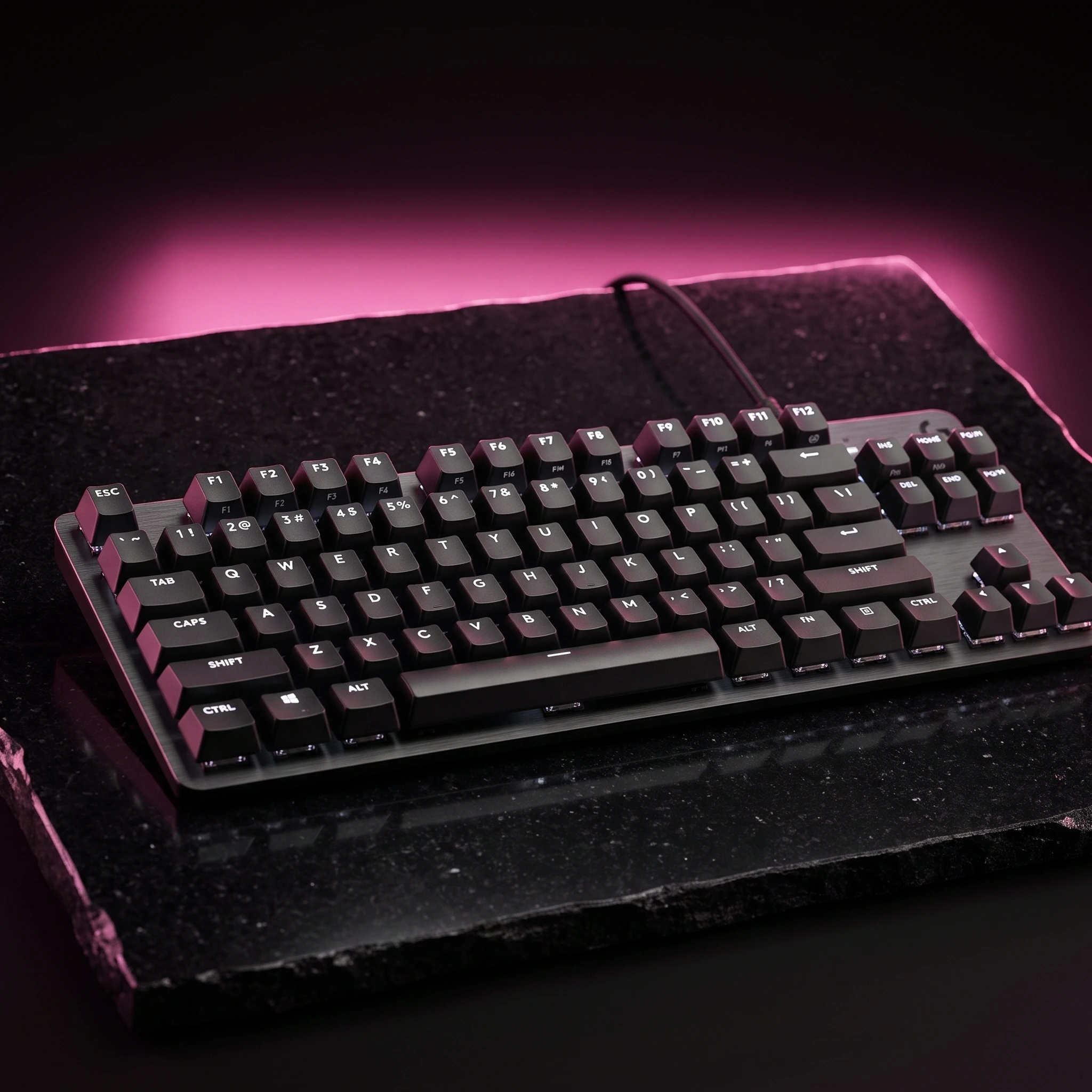 Logitech G413 SE TKL — Keyboards